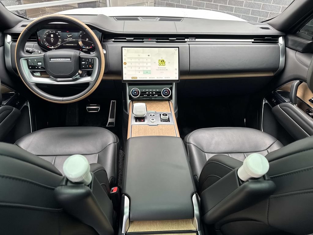 Used 2023 Land Rover Range Rover SV AWD/4WD image 19