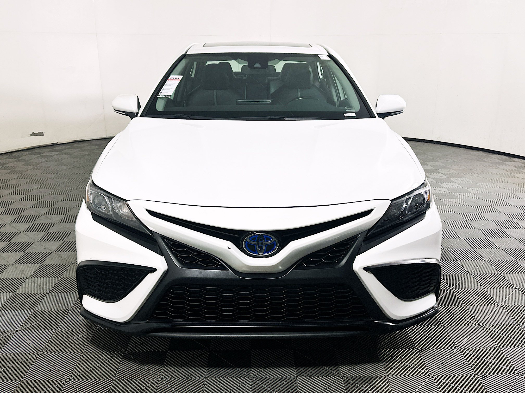 Used 2023 Toyota Camry SE w/ Audio Upgrade Package FWD image 8