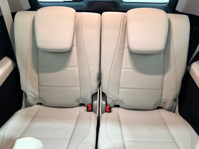 Certified 2026 Mercedes-Benz GLS 450 4MATIC image 9