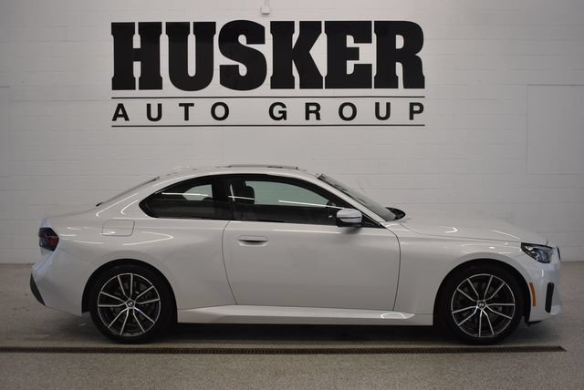 Used 2026 BMW 230i xDrive Coupe AWD/4WD image 2