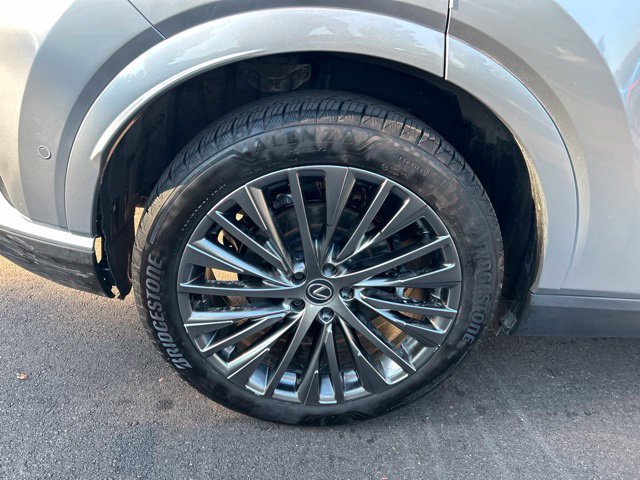 Used 2024 Lexus RX 450h AWD w/ Convenience Package image 12