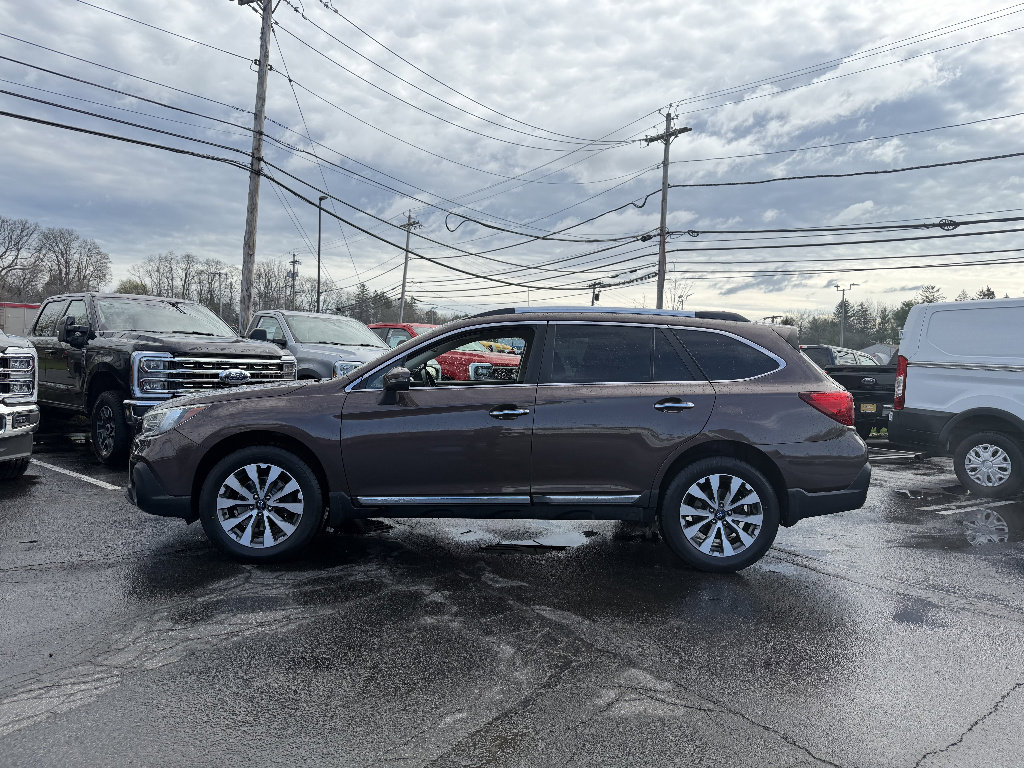 Used 2019 Subaru Outback 3.6R Touring image 3