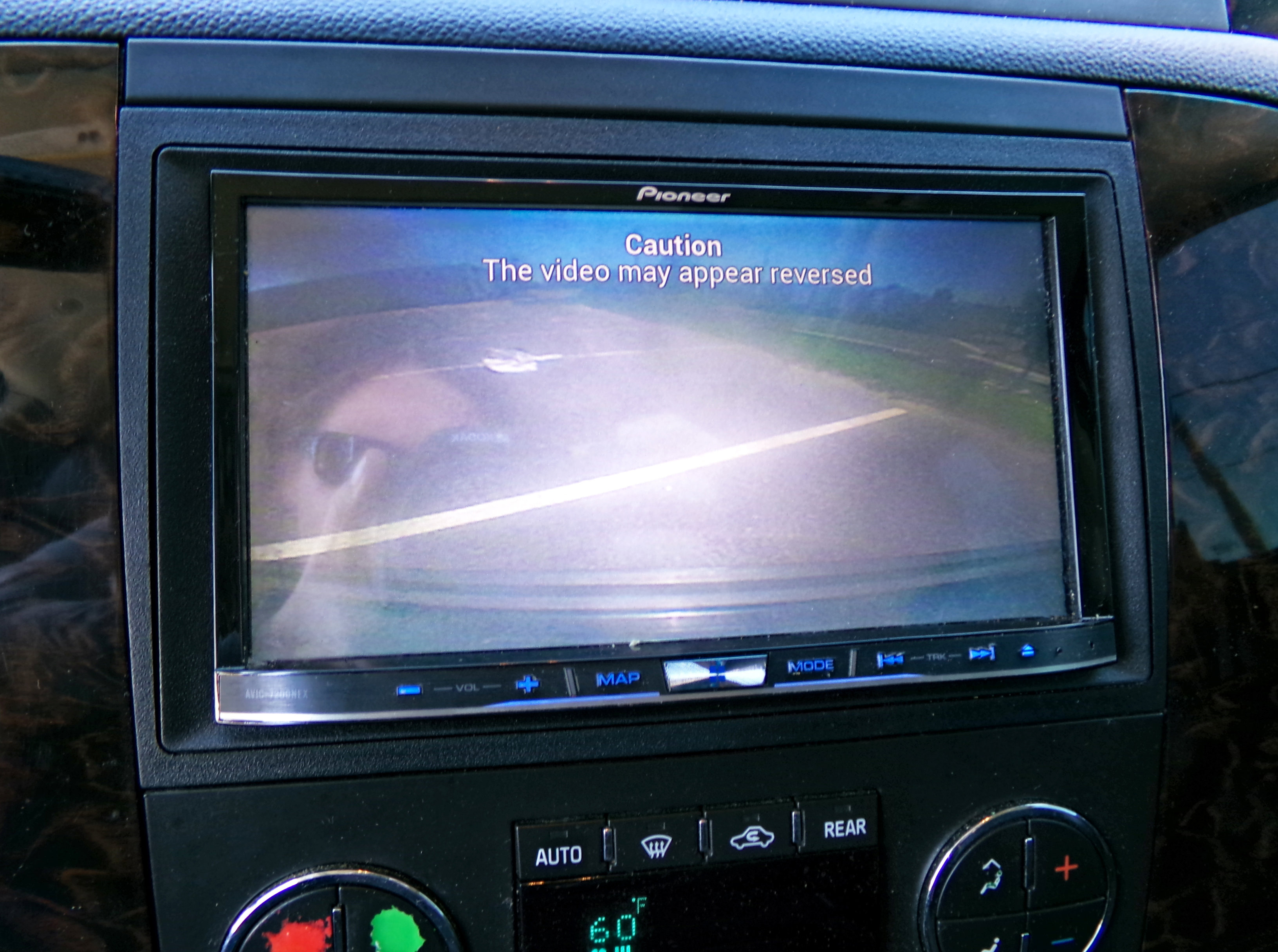 Used 2013 GMC Yukon XL Denali image 13