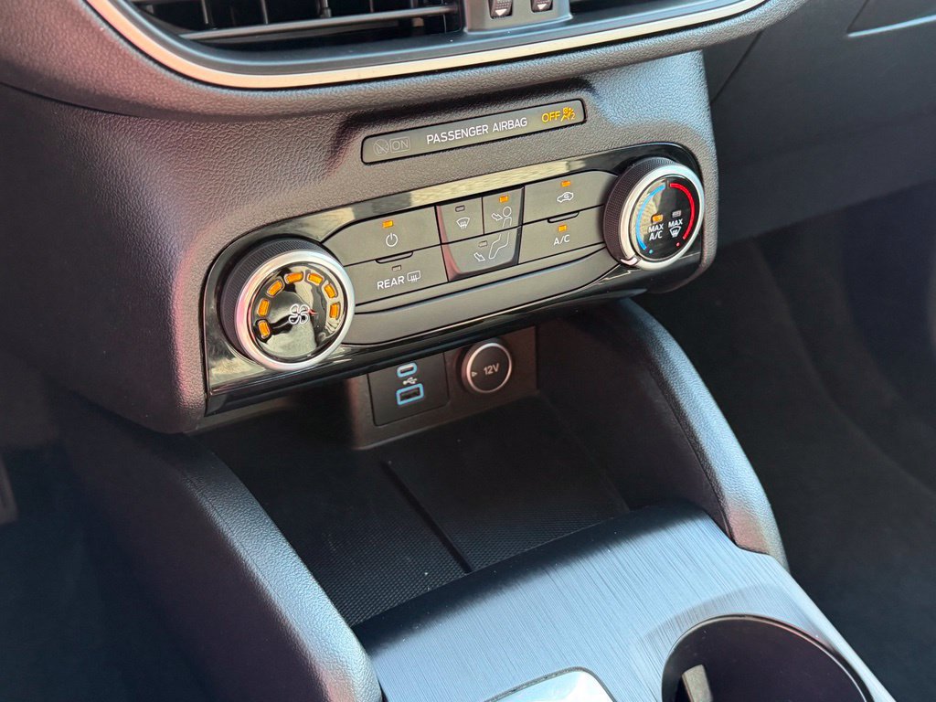 Certified 2021 Ford Escape SE FWD image 31