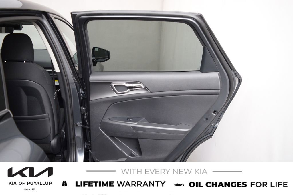 New 2026 Kia Sportage S image 13