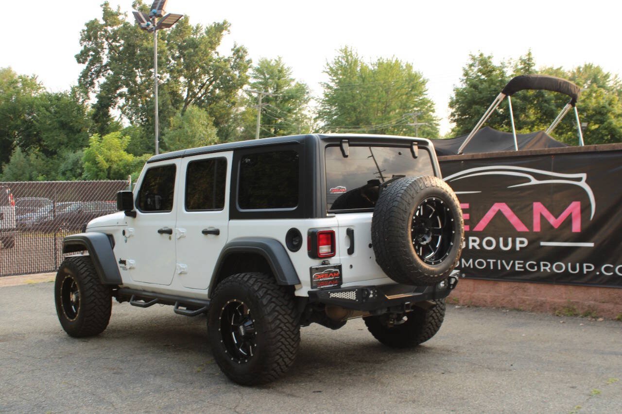 Used 2018 Jeep Wrangler Unlimited Sport S AWD/4WD image 3