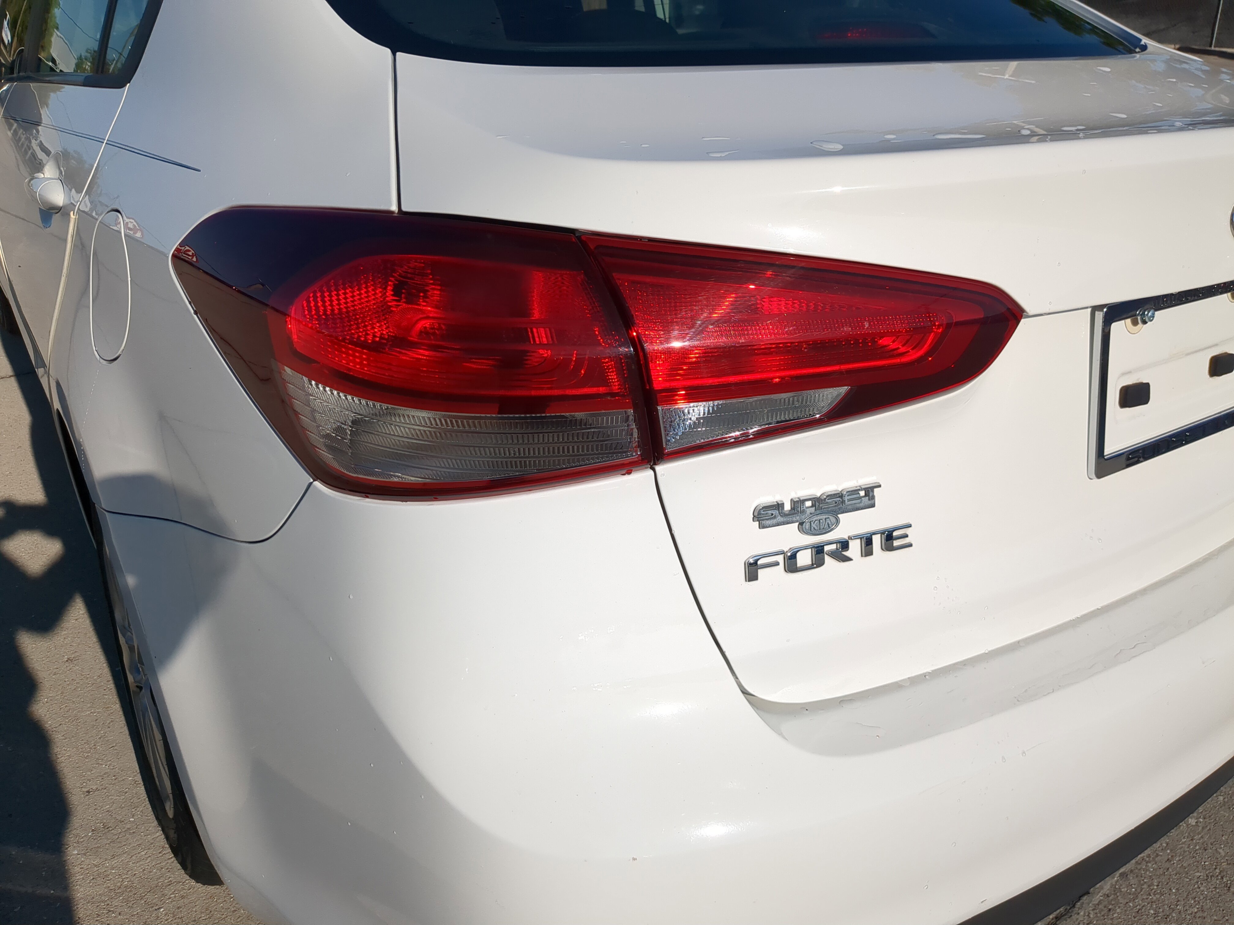 Used 2018 Kia Forte LX image 9