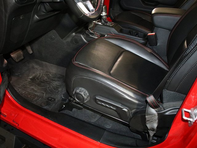 Used 2021 Jeep Wrangler Unlimited Rubicon image 26