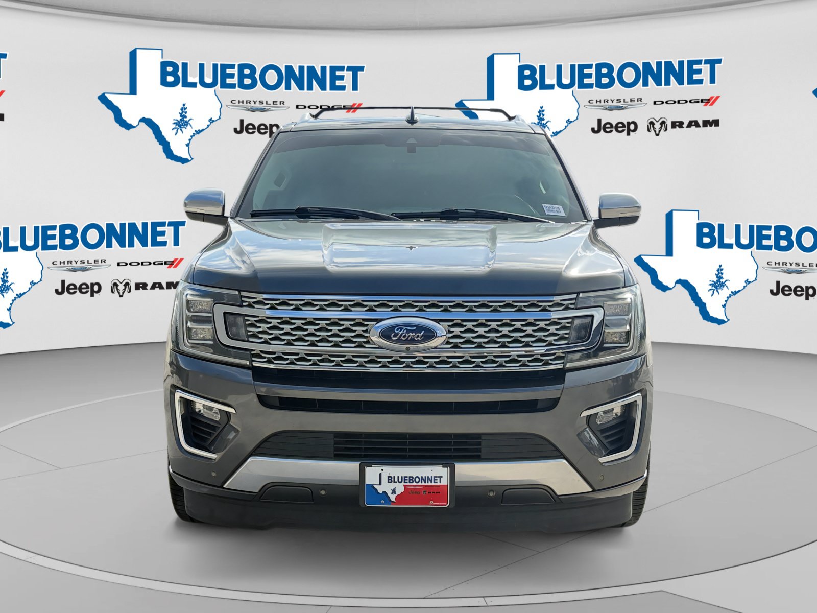Used 2019 Ford Expedition Platinum RWD image 2