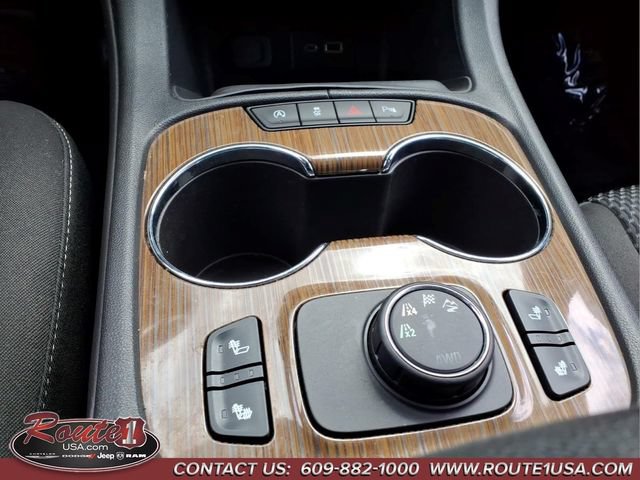 Used 2020 GMC Acadia SLE w/ Driver Convenience Package AWD/4WD image 39