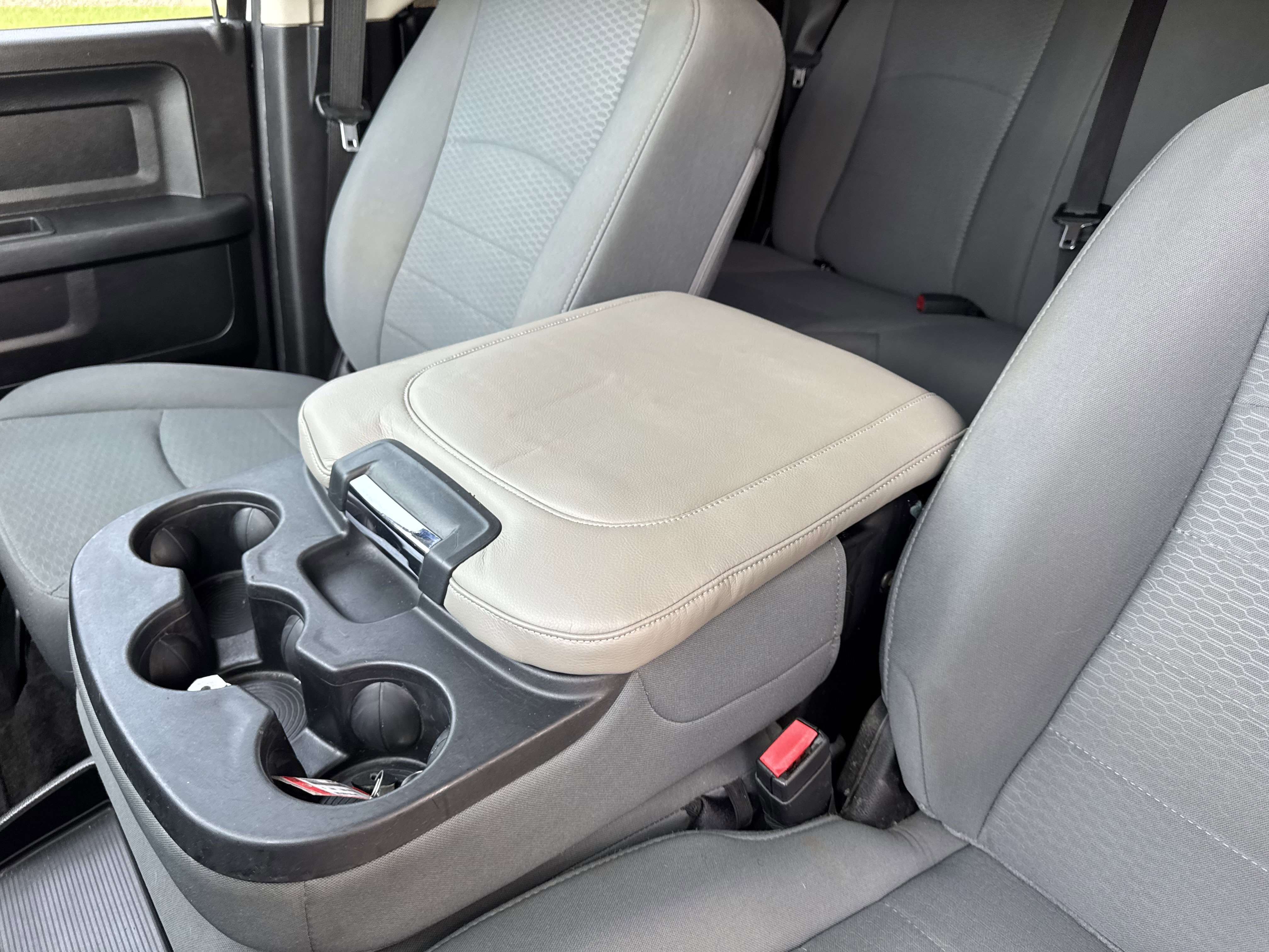 Used 2013 RAM 1500 Express RWD image 19