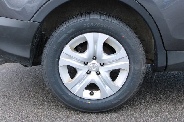 Used 2015 Toyota RAV4 LE AWD/4WD image 33