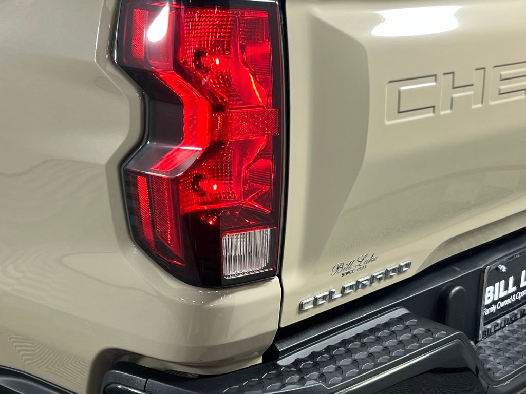 Used 2024 Chevrolet Colorado W/T image 13