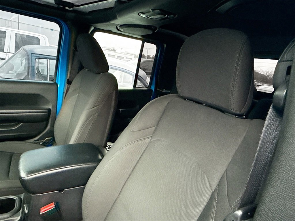 Used 2021 Jeep Gladiator Willys image 21