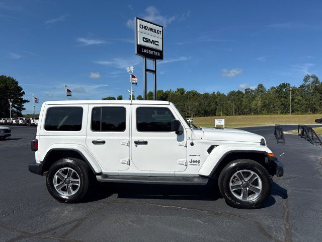 Used 2018 Jeep Wrangler Unlimited Sahara AWD/4WD image 2