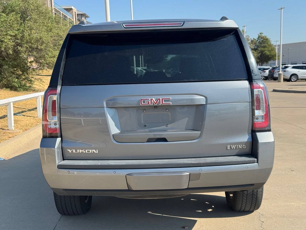 Used 2019 GMC Yukon SLT RWD image 5