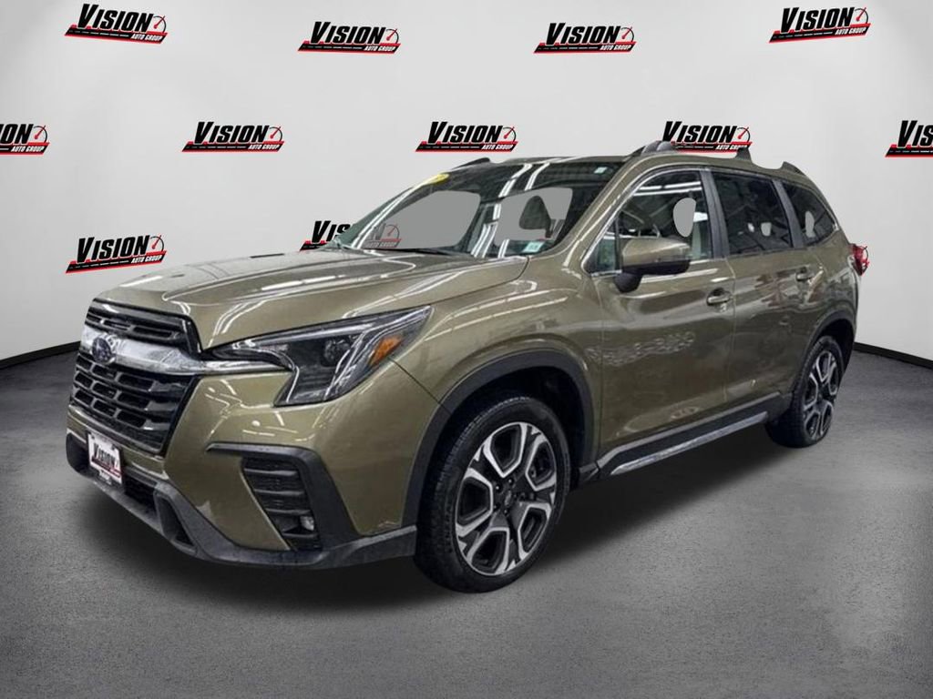 Used 2023 Subaru Ascent Limited image 1