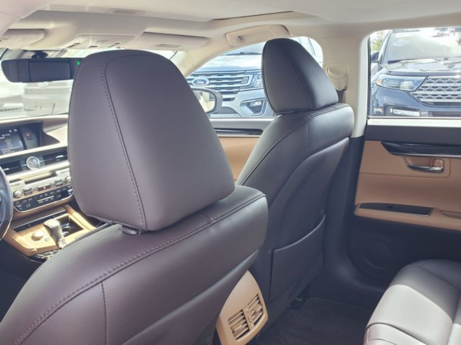 Used 2018 Lexus ES 350 w/ Premier Package FWD image 28