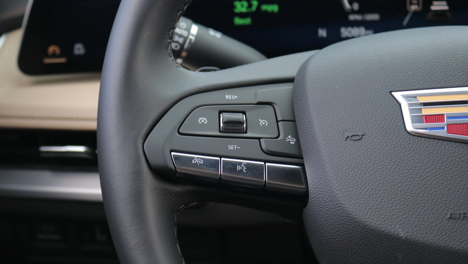 Certified 2025 Cadillac XT4 Premium Luxury FWD image 20