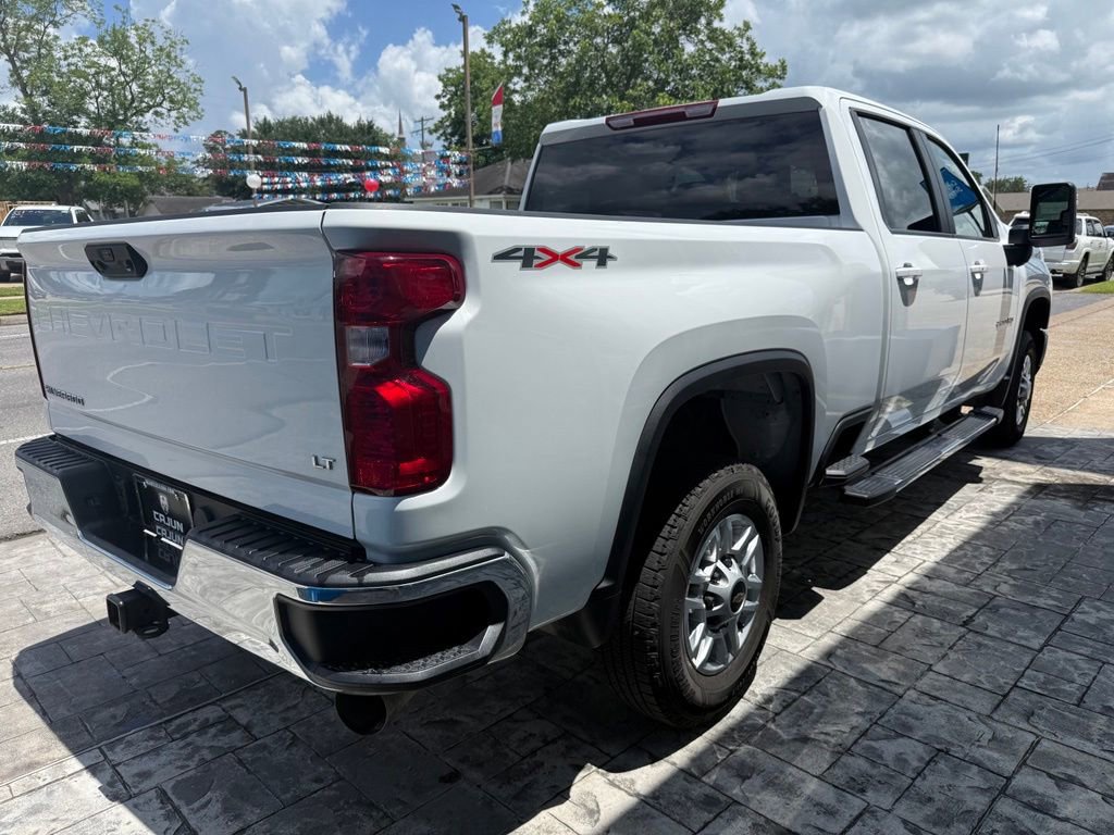 Used 2025 Chevrolet Silverado 2500 LT w/ Convenience Package AWD/4WD image 4