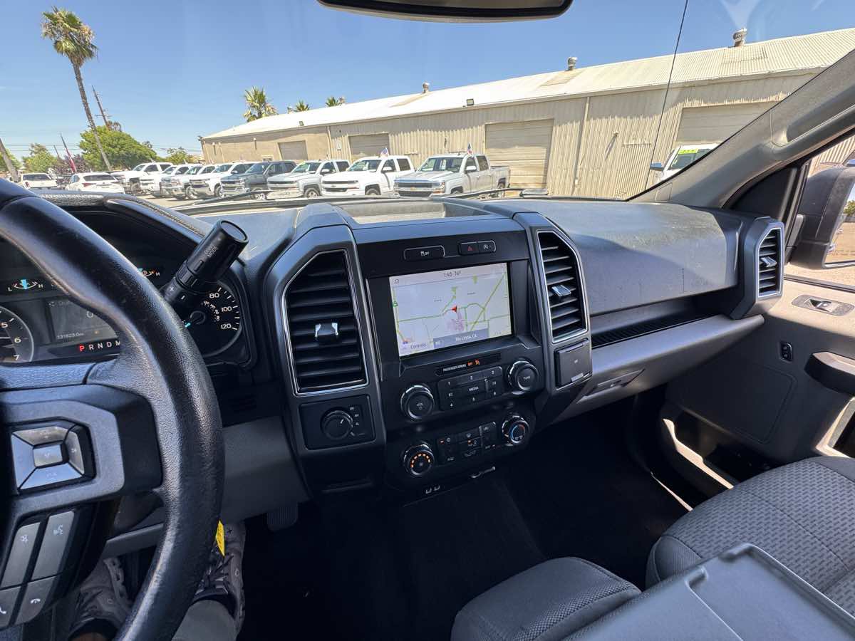 Used 2020 Ford F150 XLT w/ Equipment Group 302A Luxury AWD/4WD image 26