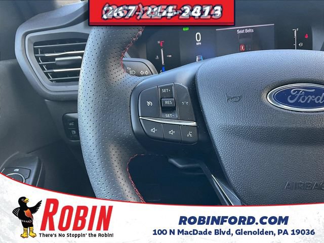 Used 2025 Ford Escape ST-Line Select AWD/4WD image 13