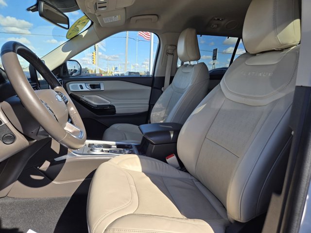 Used 2022 Ford Explorer Platinum w/ Equipment Group 601A image 26
