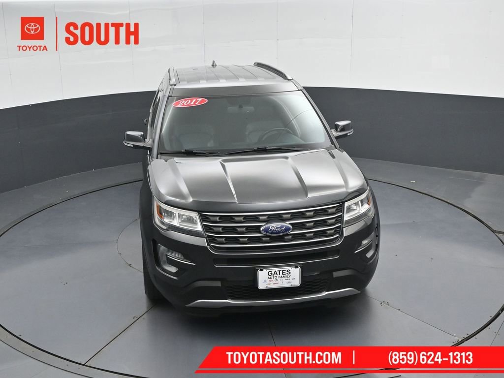 Used 2017 Ford Explorer XLT w/ Equipment Group 202A FWD image 51