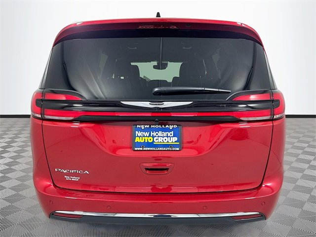 New 2026 Chrysler Pacifica Select image 5