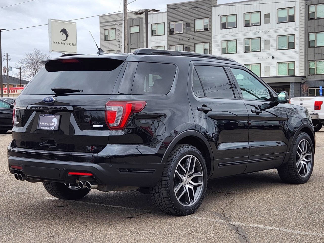 Used 2018 Ford Explorer Sport w/ Equipment Group 401A image 10