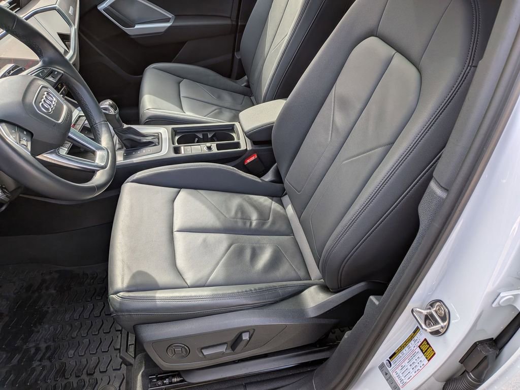 Used 2023 Audi Q3 2.0T Premium Plus w/ Premium Plus Package image 24