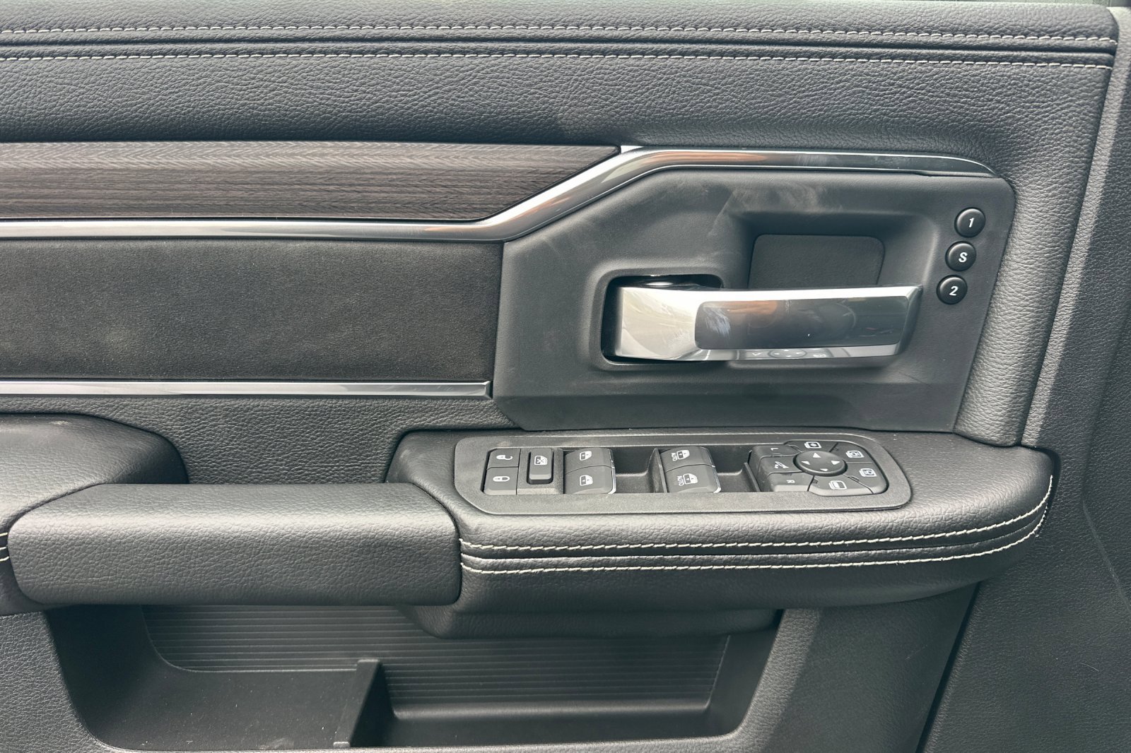 New 2026 RAM 2500 Laramie image 10