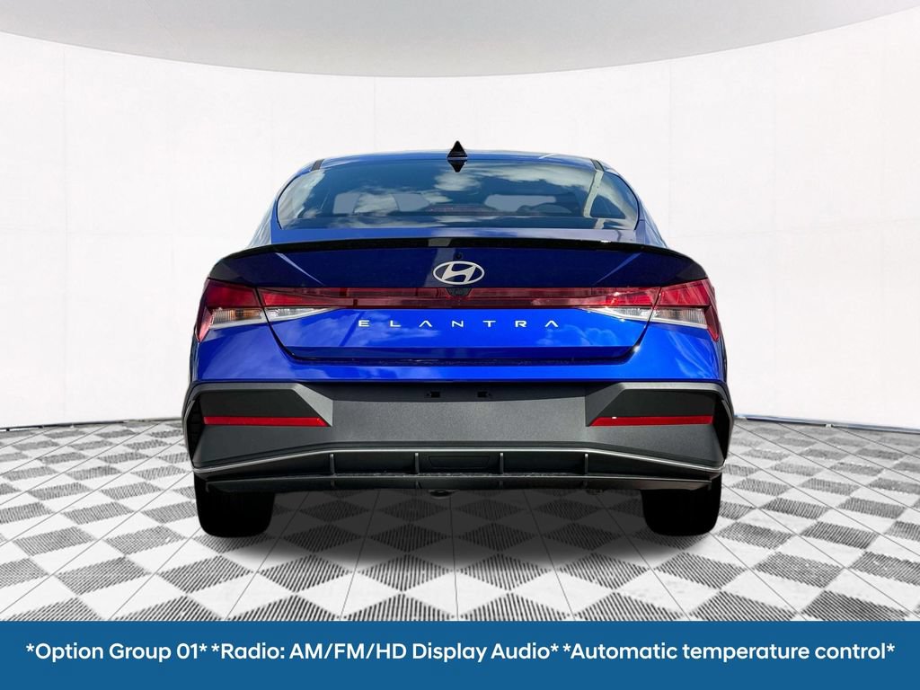Certified 2025 Hyundai Elantra Sport FWD image 10