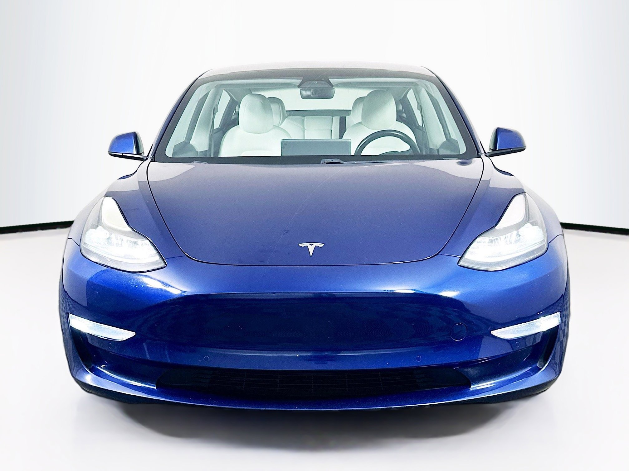 Used 2021 Tesla Model 3 Performance image 2