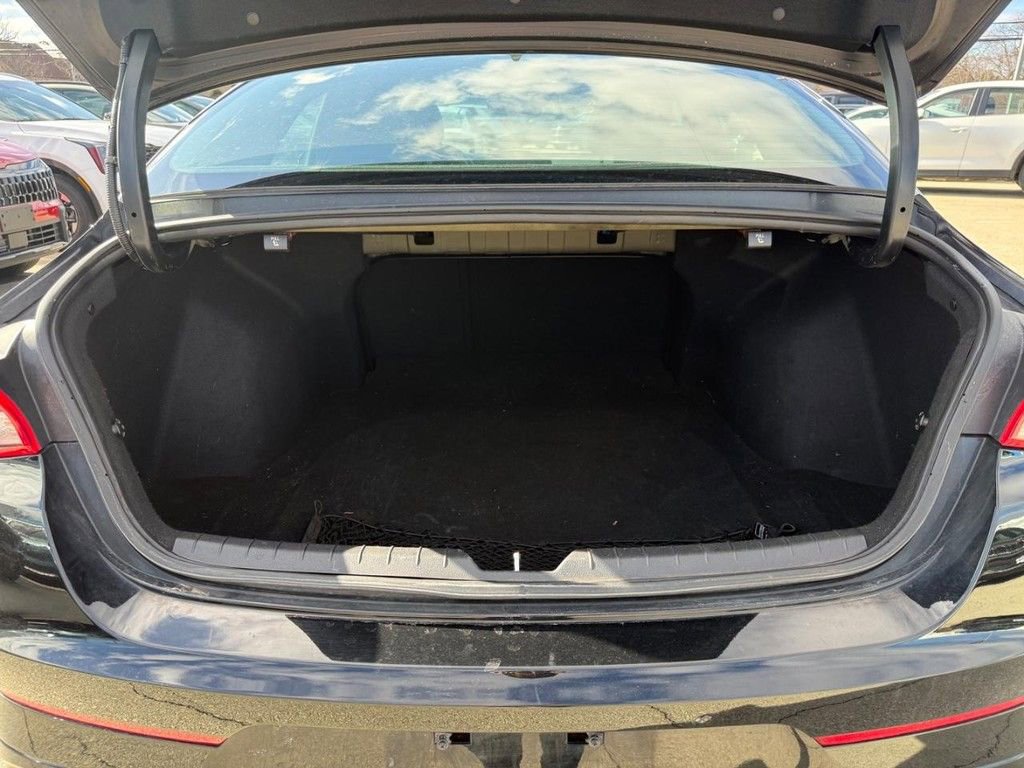 Used 2023 Kia K5 GT FWD image 5