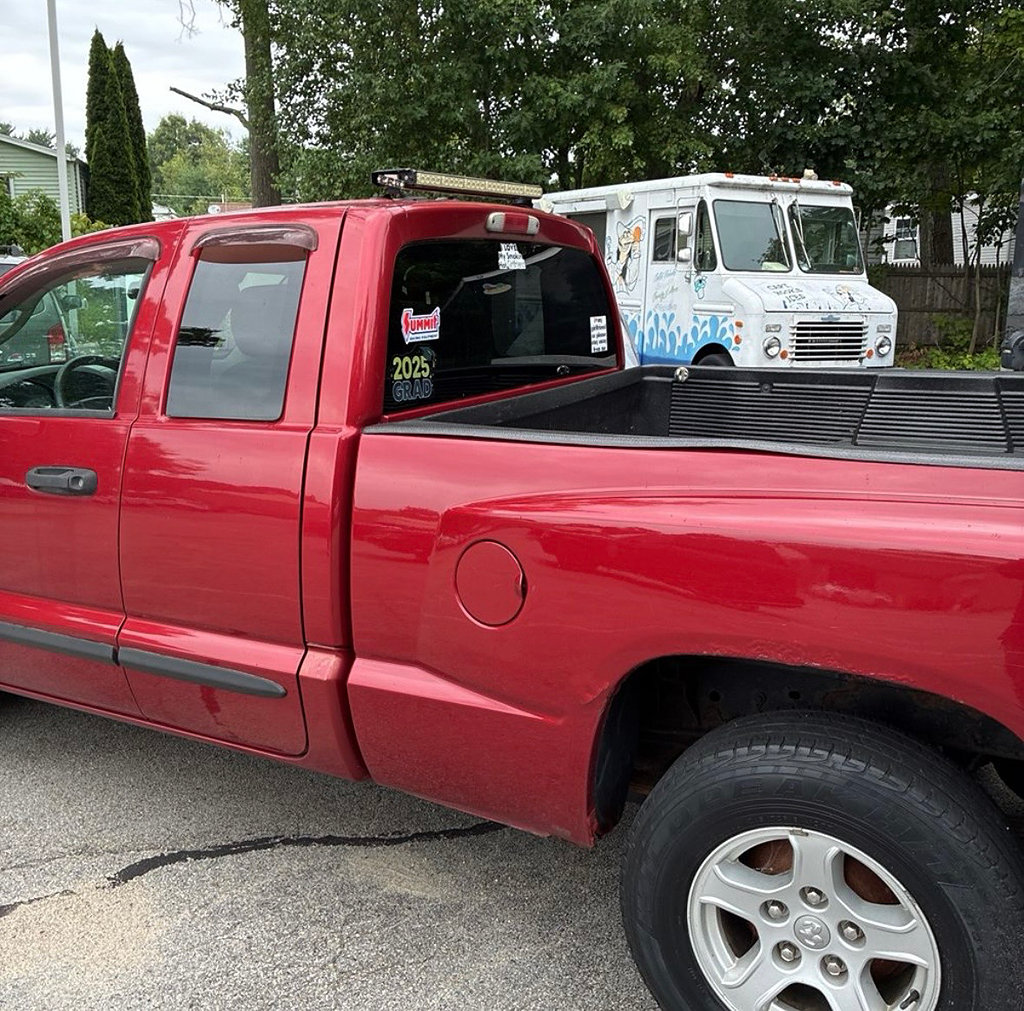 Used 2007 Dodge Dakota SLT w/ Trailer Tow Group AWD/4WD image 4