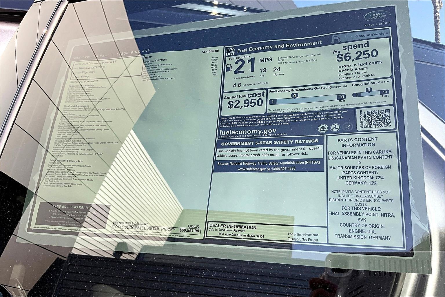 New 2026 Land Rover Discovery Dynamic SE image 14