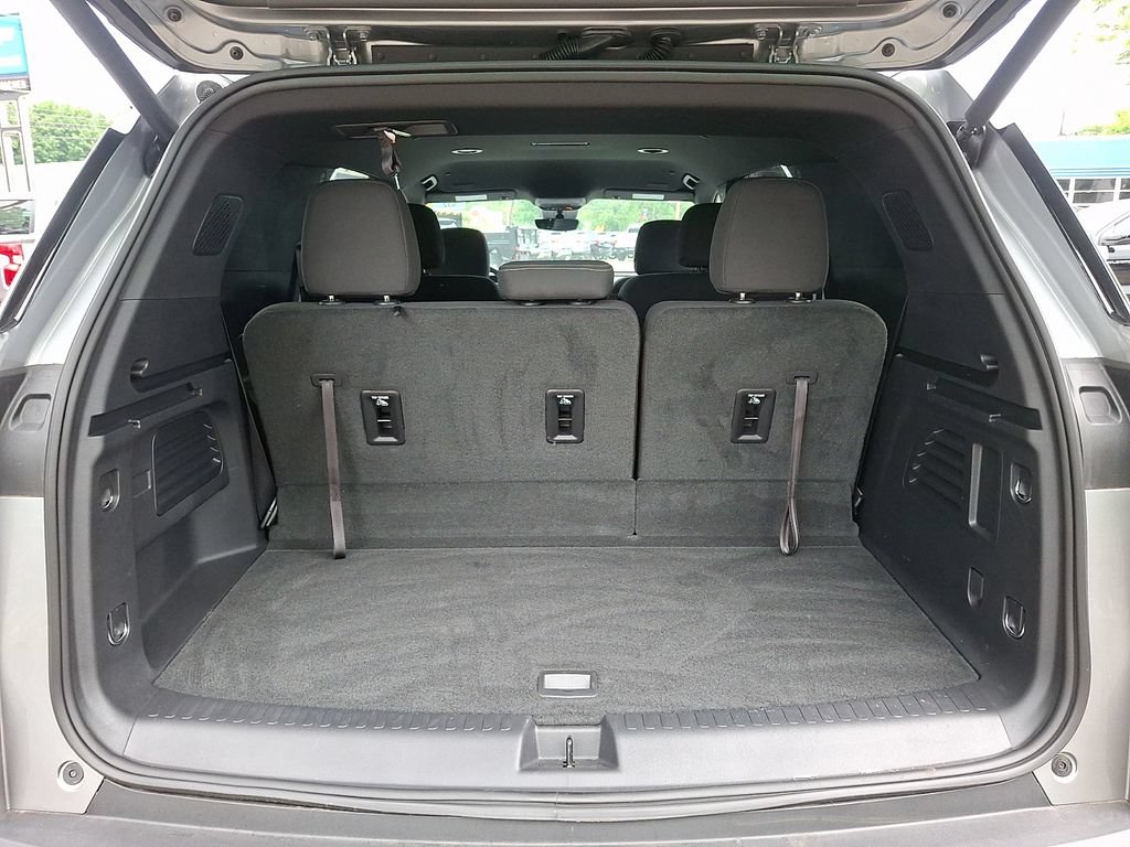 Used 2026 Chevrolet Traverse LT w/ Driver Confidence Package FWD image 27