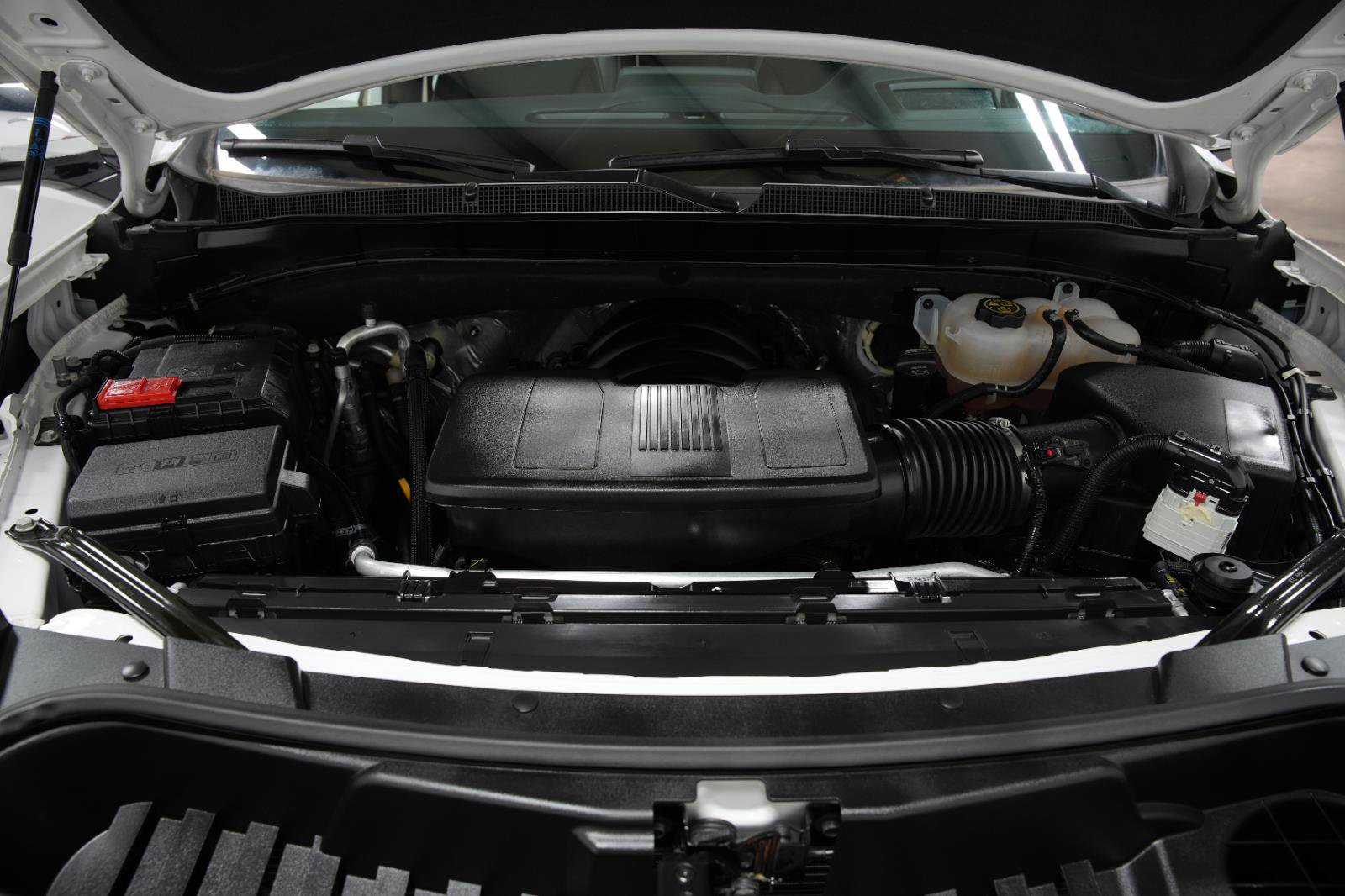 Used 2024 Chevrolet Suburban Premier w/ Premium Package image 44