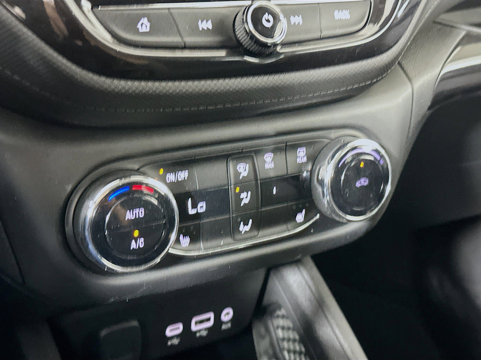 Used 2021 Chevrolet TrailBlazer LT w/ Convenience Package image 23