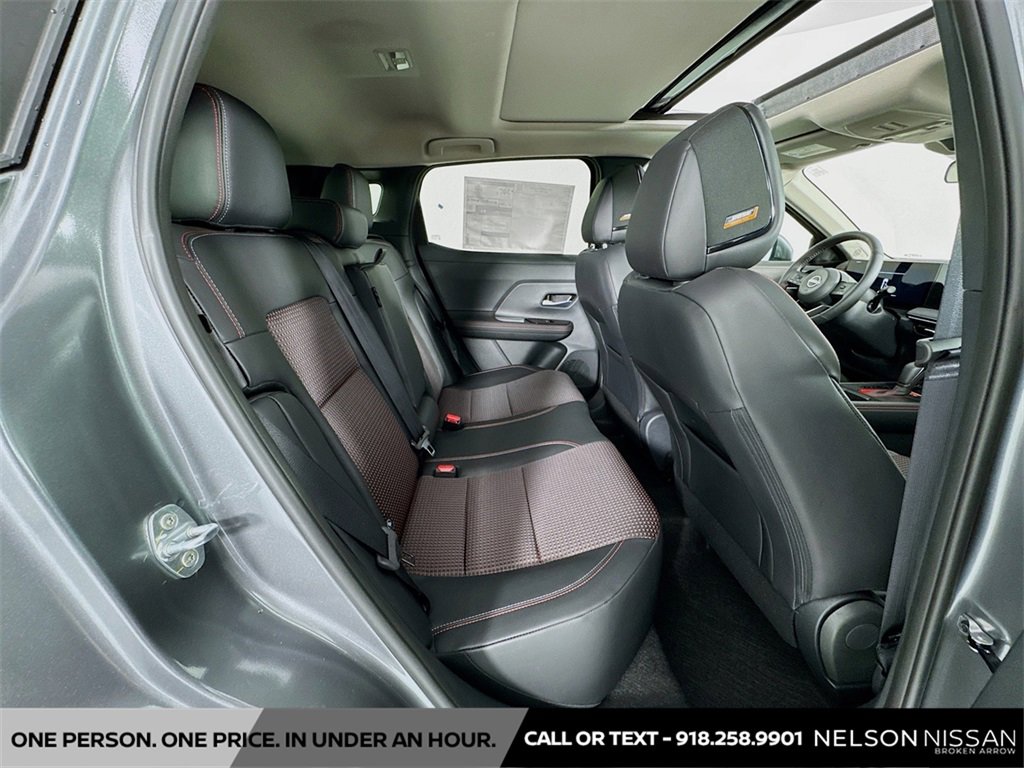 New 2025 Nissan Kicks SR w/ SR Premium Package image 26