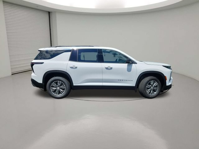 New 2027 Chevrolet Traverse LT w/ Driver Confidence Package FWD image 8