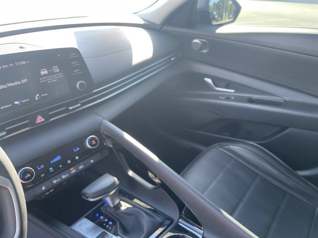 Used 2023 Hyundai Elantra Blue FWD image 19