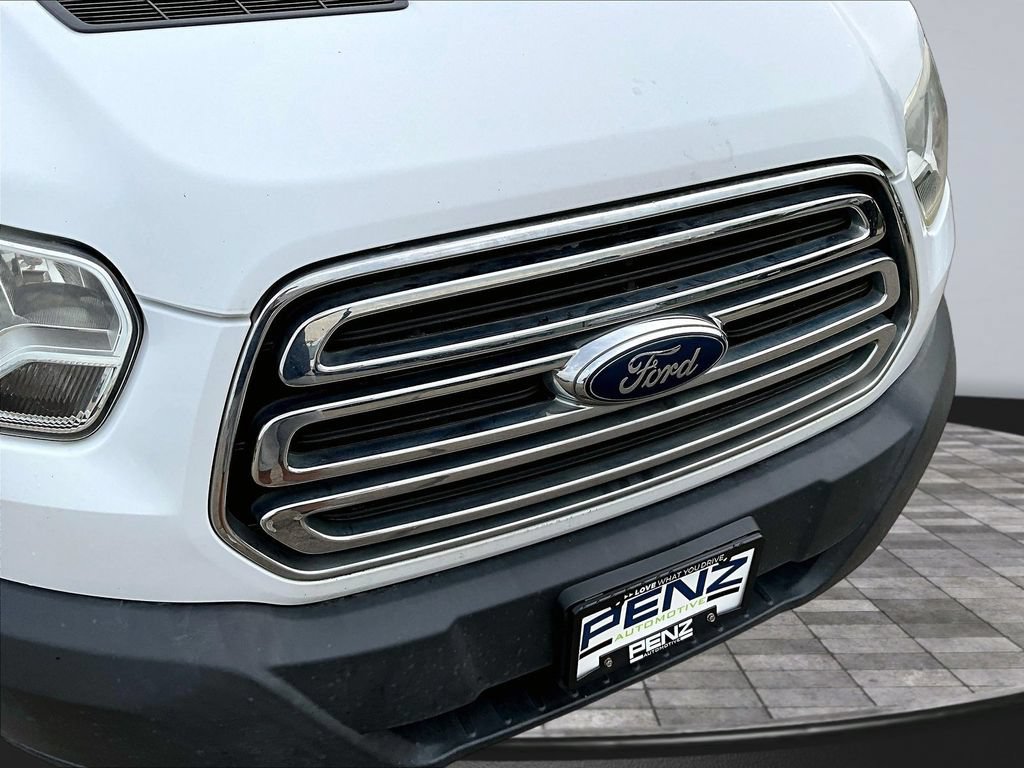 Used 2016 Ford Transit 250 130 Low Roof w/ Exterior Upgrade Package RWD image 35