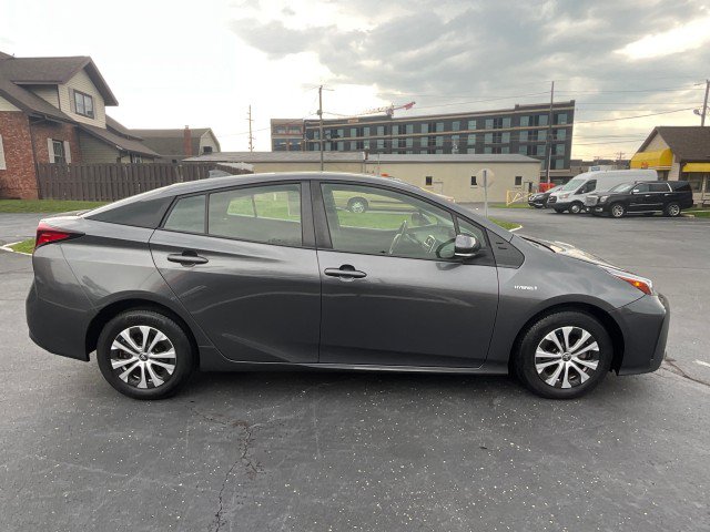 Used 2020 Toyota Prius L Eco FWD image 8