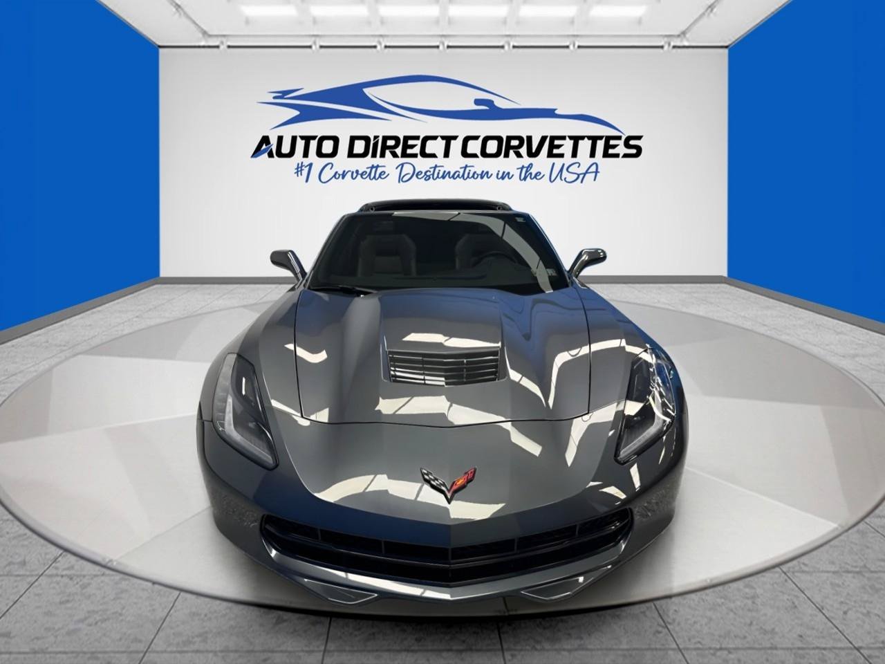 Used 2018 Chevrolet Corvette Stingray Coupe w/ Carbon Flash Badge Package RWD image 4