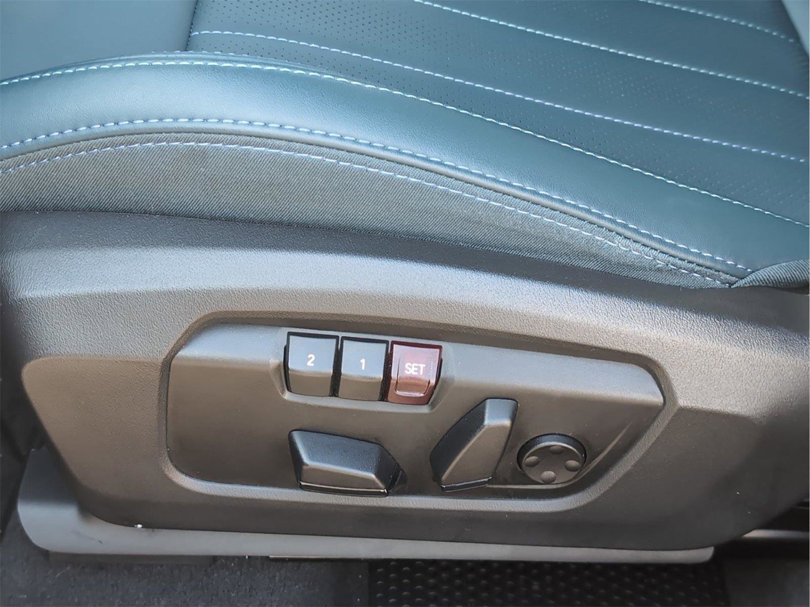 Used 2025 MINI Cooper Countryman S w/ Comfort Package Max image 10