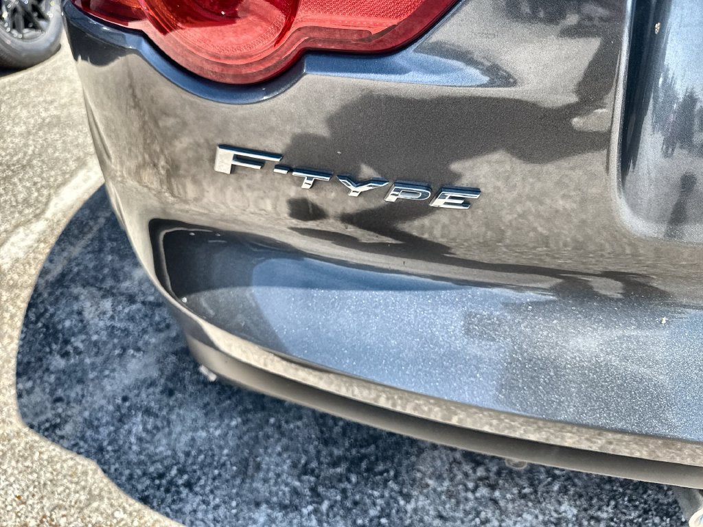 Used 2016 Jaguar F-TYPE Coupe RWD image 6