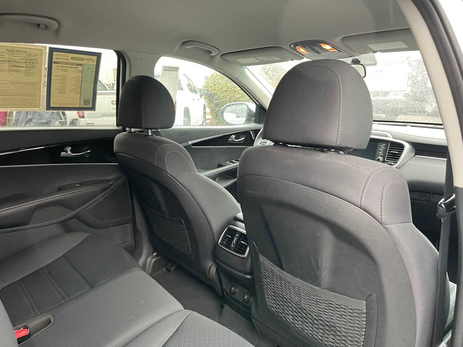 Used 2020 Kia Sorento FWD V6 image 26