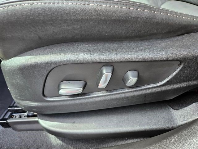 Certified 2024 Cadillac XT6 Premium Luxury w/ Technology Package FWD image 12